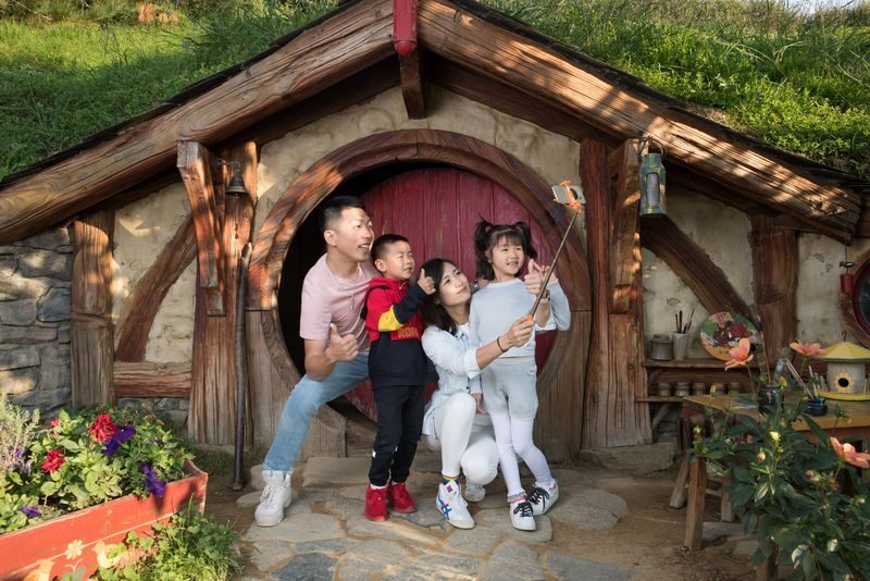 Hobbiton Movie Set Tour with Buffet Lunch from Auckland - Key points before you book
