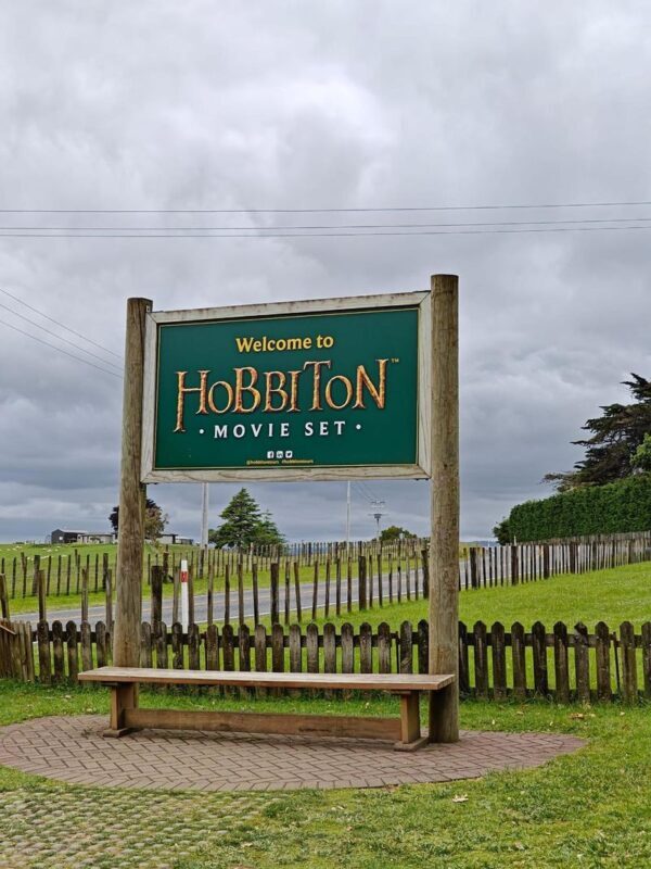 Hobbiton Movie Set & Waitomo Caves Small Group Tour From Auckland - Waitomo’s glowworm caves