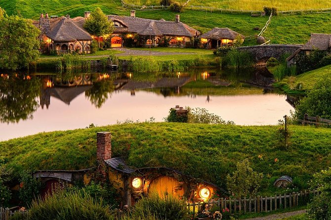 Hobbiton & Rotorua Including Wai-O-Tapu - Small Group Tour From Auckland - The Sum Up