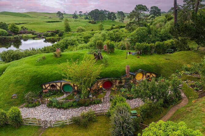 Hobbiton & Rotorua Mori Village with Lunch from Auckland - Good To Know  