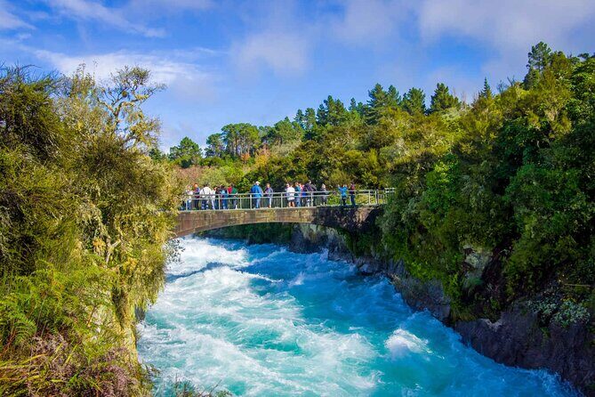 Hobbiton with Huka Falls and Hot Springs Day Tour - Good To Know