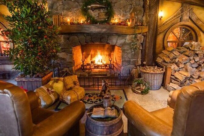Hobbiton with Huka Falls and Hot Springs Day Tour - FAQ