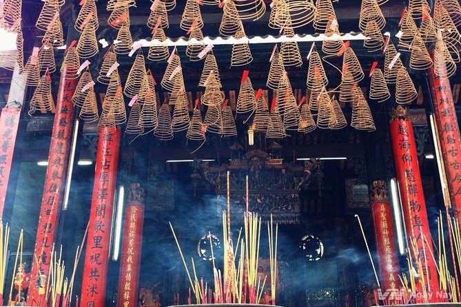 Hochiminh City 1 Day Tour ( Thien Hau - War Museum - Notre Dame Cathedral ) - The Sum Up