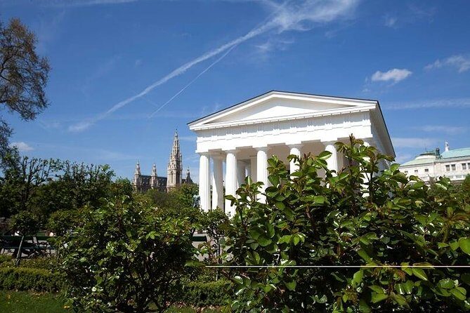 Hofburg Imperial Palace and Sisi Museum Skip the line tour - Exploring the Hofburg Imperial Palace and Sisi Museum with a Guided Tour