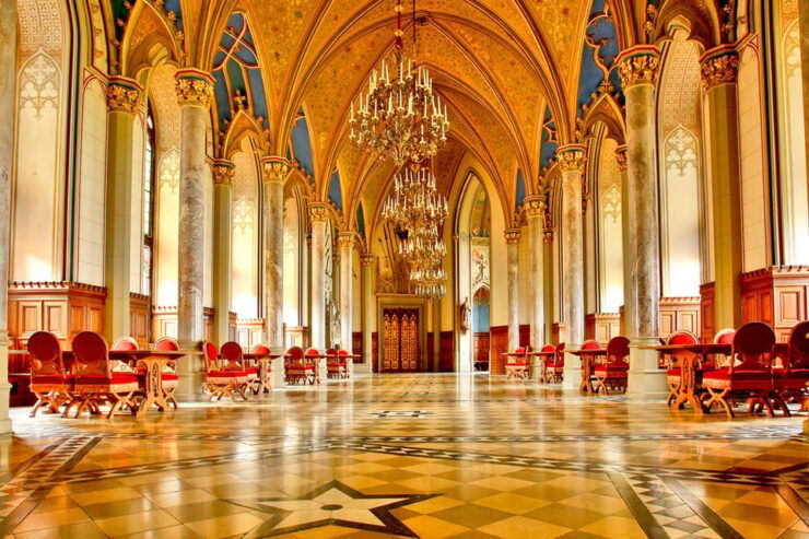 Hohenzollern Castle: Full-Day Tour From Frankfurt - Key Points