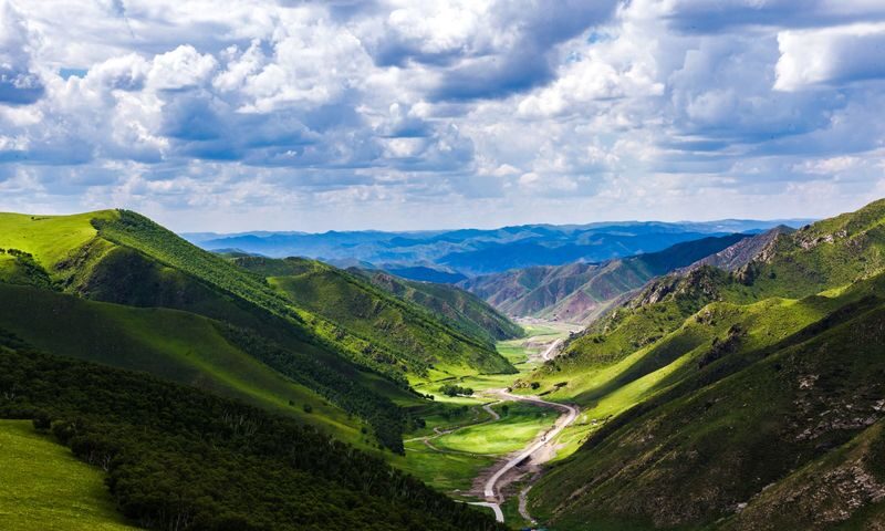 Hohhot Huitengxile Grassland & Ulan Hada Volcano Day Tour - From Hohhot to open grassland