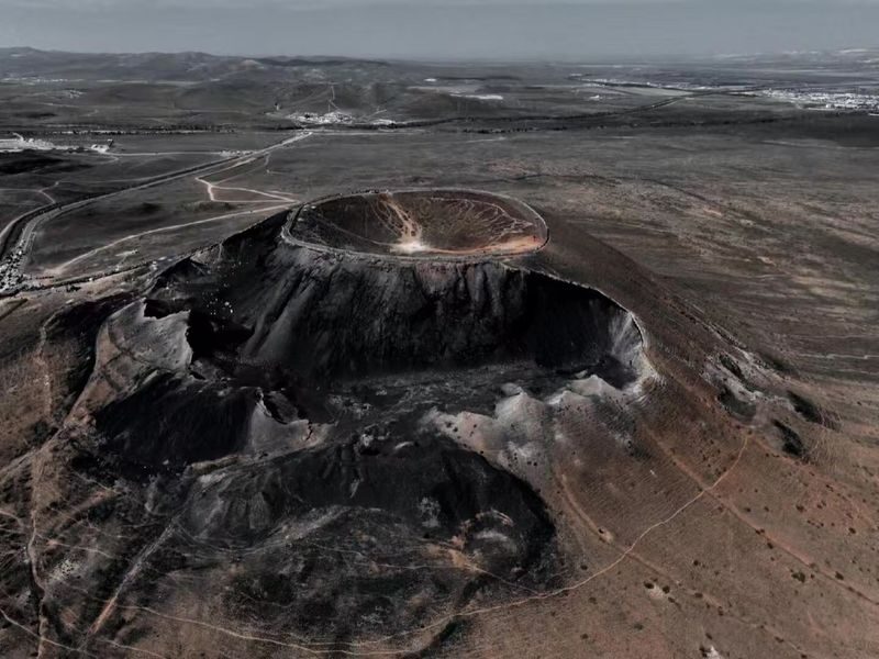 Hohhot Huitengxile Grassland & Wulanhada Volcano Full-Day Tour - The guide, language, and meeting-day communication