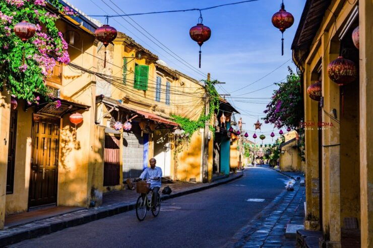 Hoi An: 2.5-Hour Street Food Tour - Food Experience