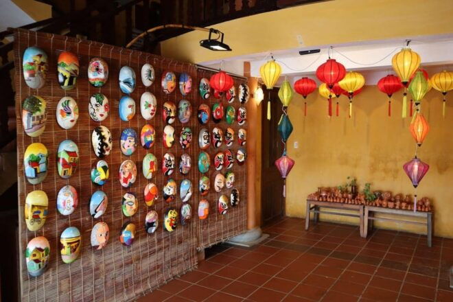Hoi an Ancient Town City With Boat Ride & Lantern Release - Included Services