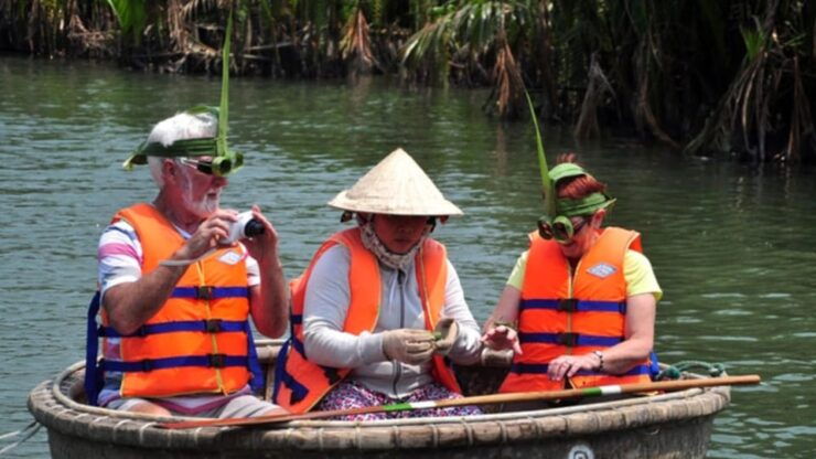 Hoi An : Bamboo Basket Boat Ride & Lantern Boat Trip . - Good To Know
