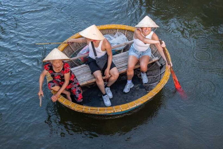 Hoi An: Basket Boat and Fishing Crabs Tour - Suitability and Mobility Considerations