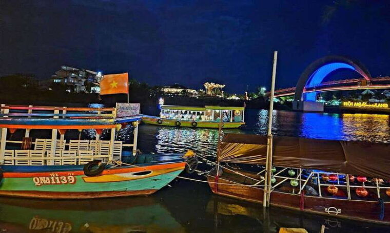 Hoi An: Basket Boat Tour by River Boat and Lantern Release - Sunset Viewing on the River