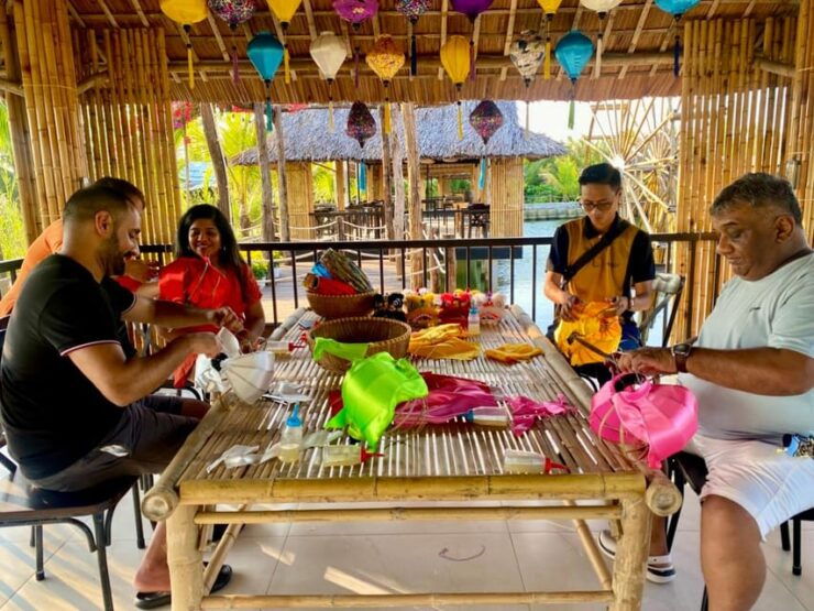 Hoi An: Basket Boat Tour, Singing Karaoke and Fishing Crabs - Tour Details and Activities
