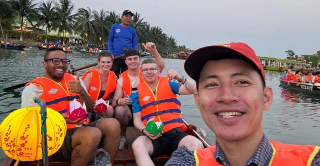 Hoi An City : Boat Ride,Release Flower Lantern & Street Food - Detailed Itinerary