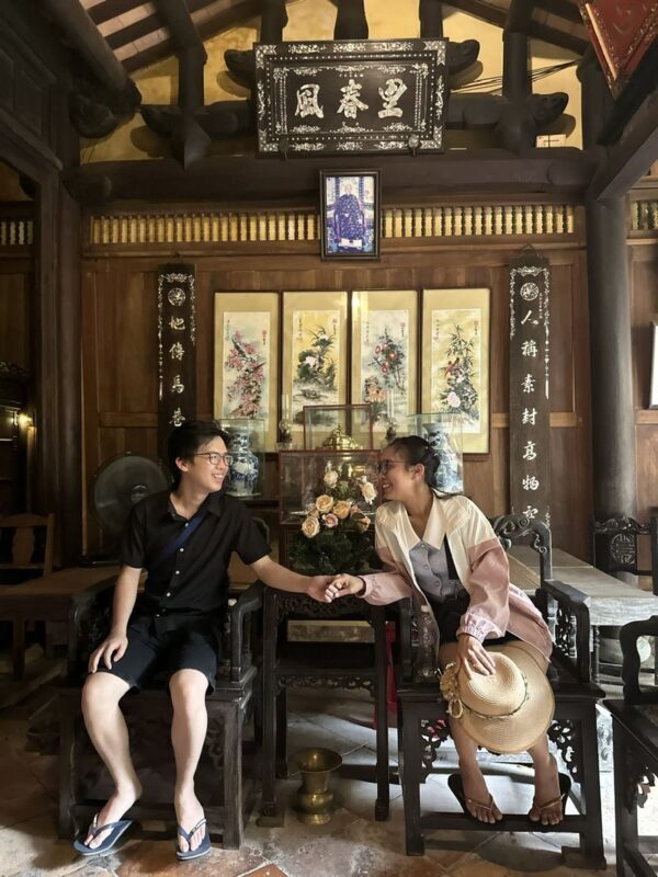Hoi An City Highlights Walking Tour with Dinner & Lantern Release - The Night Market and a river lantern