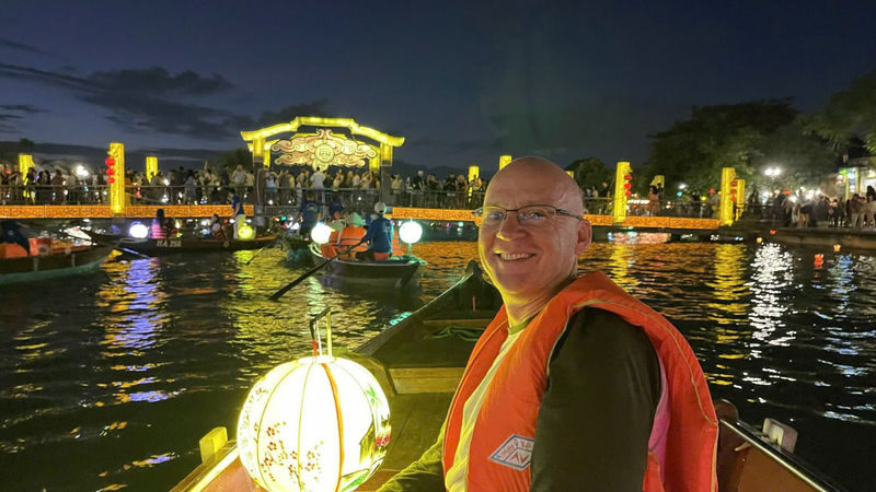 Hoi An City Highlights Walking Tour with Dinner & Lantern Release - Who should book this Hoi An evening?