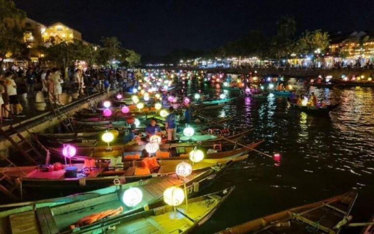 Hoi An: City Tour With Boat Ride and Lantern Release - Pickup and Accessibility