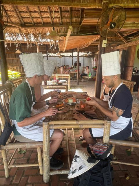 Hoi An: Cooking Class - Market Tour & Farming in Tra Que - Market Immersion and Shopping Tips