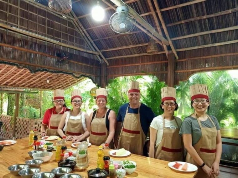 Hoi an : Cooking Class With Phở and Bamboo Basket Boat Tour - Cooking Class Details