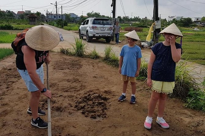 HOI an COUNTRYSIDE EXPERIENCETOUR Inthe Afternoon(Basket Boat,Buffalo,Gardening) - Common Questions