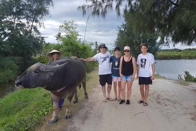 HOI an COUNTRYSIDE LIFE PRIVATE TOUR With 3 HOI an Villages - Common Questions