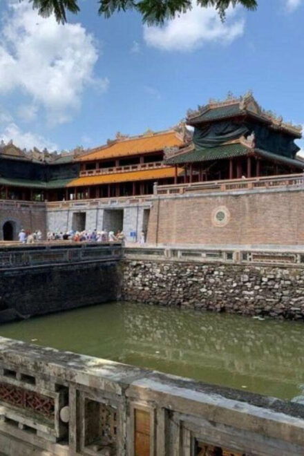 Hoi An/Da Nang: Hai Van Pass & Hue Imperial City Day Tour - Additional Charges Information