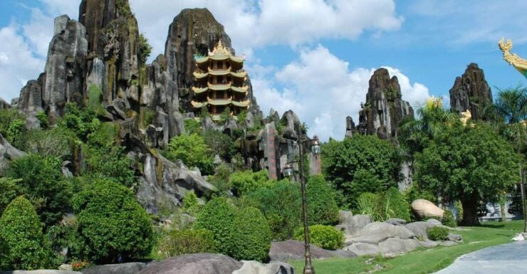 Hoi An/Da Nang : Marble Mountains -Lady Buddha Half Day Tour - Tour Highlights and Itinerary