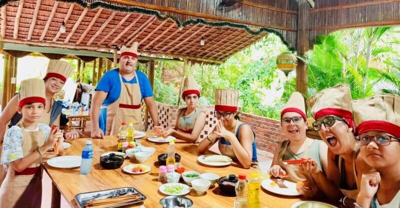 Hoi An/Da Nang: Market Tour, Boat Ride, and Cooking Class - Good To Know