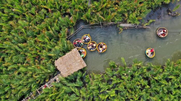 Hoi An/Da Nang: Market Tour, Boat Ride, and Cooking Class - Exploring the Hoi An Market