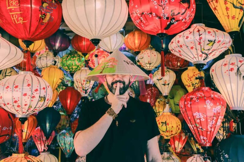 Hoi An/Da Nang: Private Photoshoot & Guided Walk Experience - The Detailed Itinerary