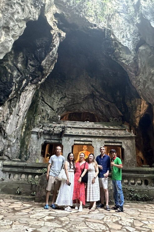 Hoi An/Da Nang:Marble Mountains,Lady Buddha,Da Nang By Night - Exploring Marble Mountains