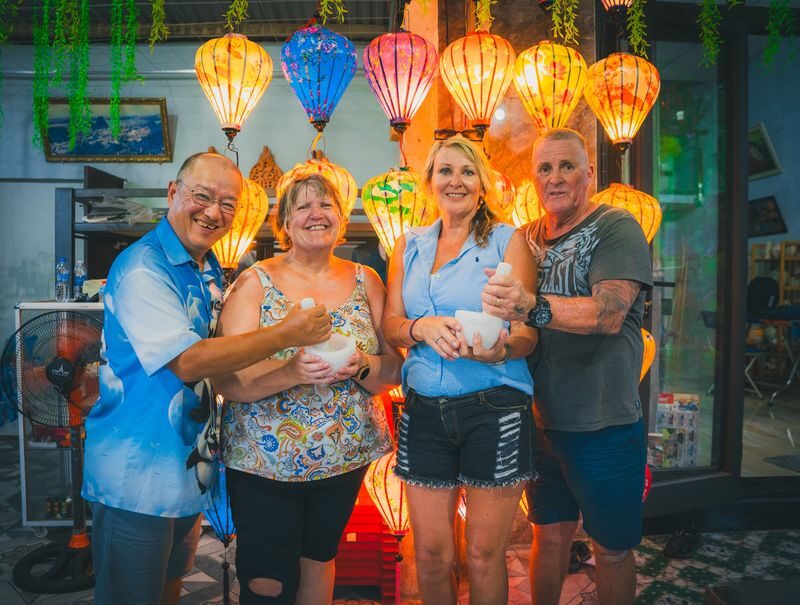 Hoi An Evening Street Food Tour with a Local Guide - Key points before you book