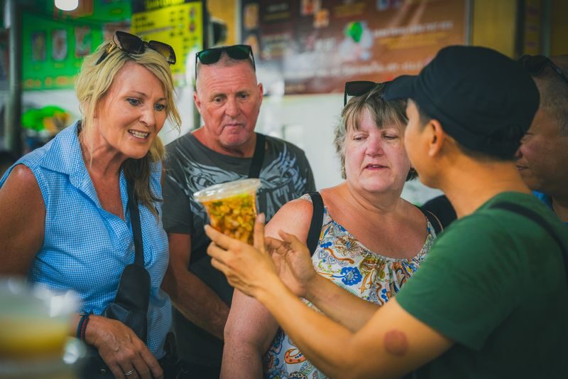 Hoi An Evening Street Food Tour with a Local Guide - Booking details worth checking