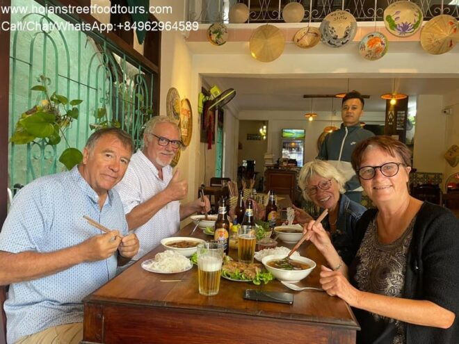 Hoi an Food Tour With 8 Different Street Food Tastings - Participant Guidance