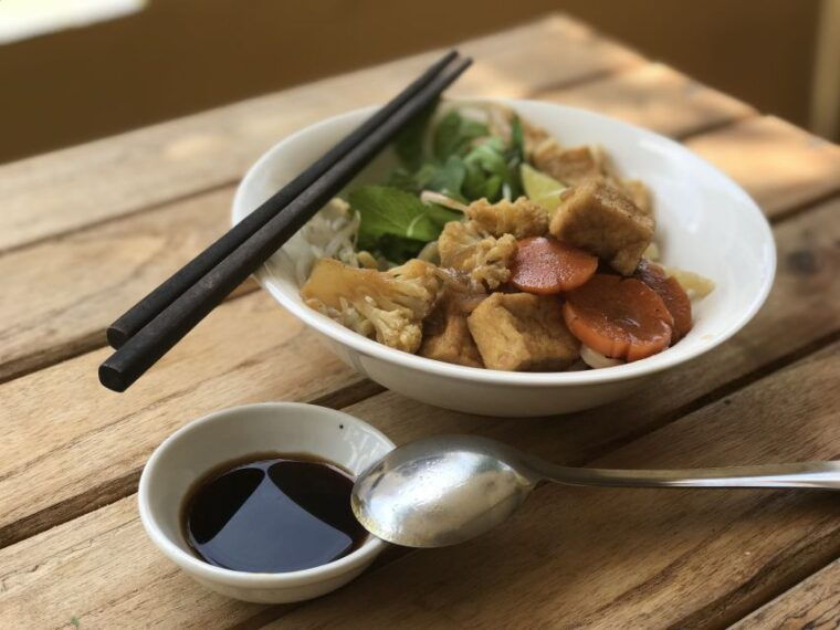Hoi An: Half-day Biking Through Hoi An’s Culinary Delights - Exploring Tra Que Village by Bike