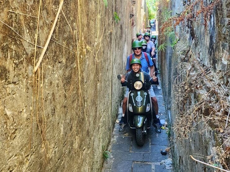 Hoi An Highlights and Hidden Gems Tour by Vespa - Famous Attractions and Landmarks
