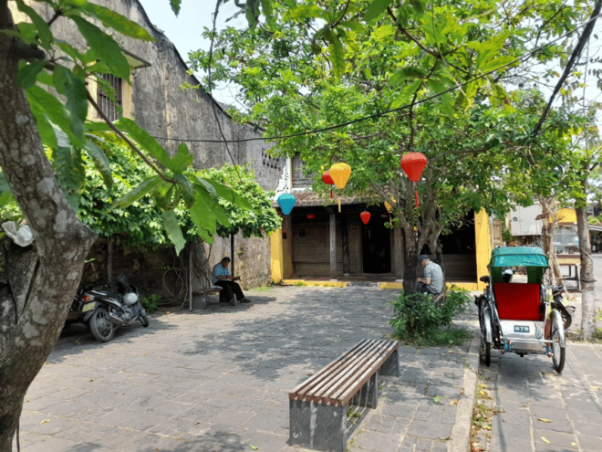 Hoi An: Hoai River Boat Ride & Lantern Release Experience - Local Culture and Traditions