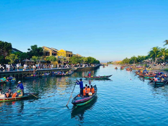 Hoi An: Hoai River Boat Ride With Flower Lantern Release - Booking and Reservation Details