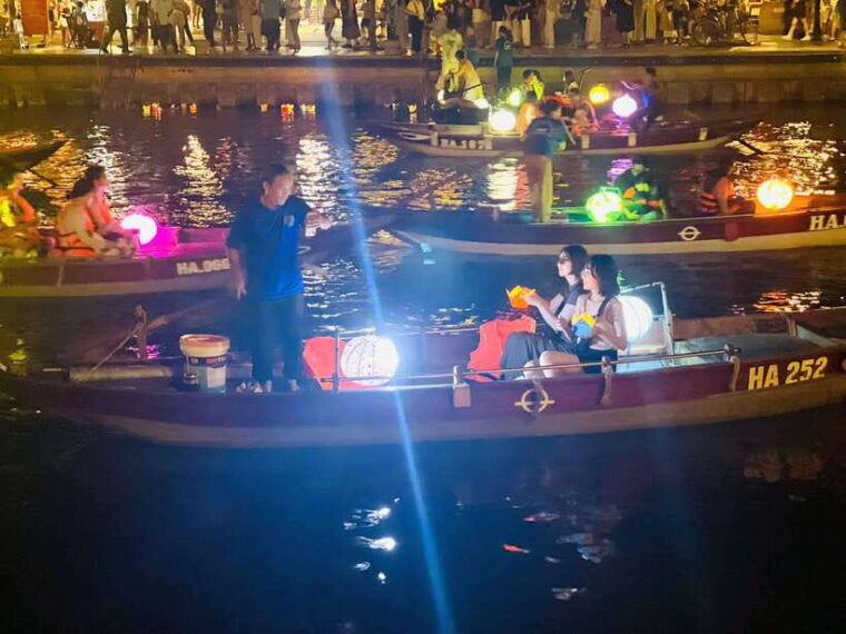 Hoi An: Lantern Boat Ride on the Hoai River - Practical Information