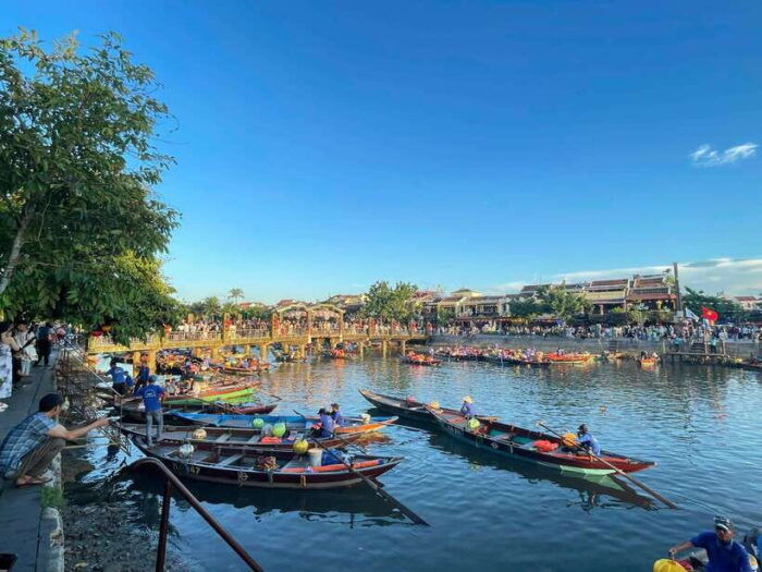 Hoi An: Lantern Boat Ride on the Hoai River - Booking and Cancellation Policy