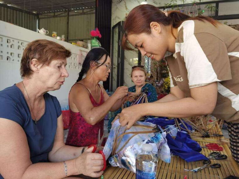 Hoi An: Lantern Making Class With Hotel Pick-Up - Pickup and Accessibility