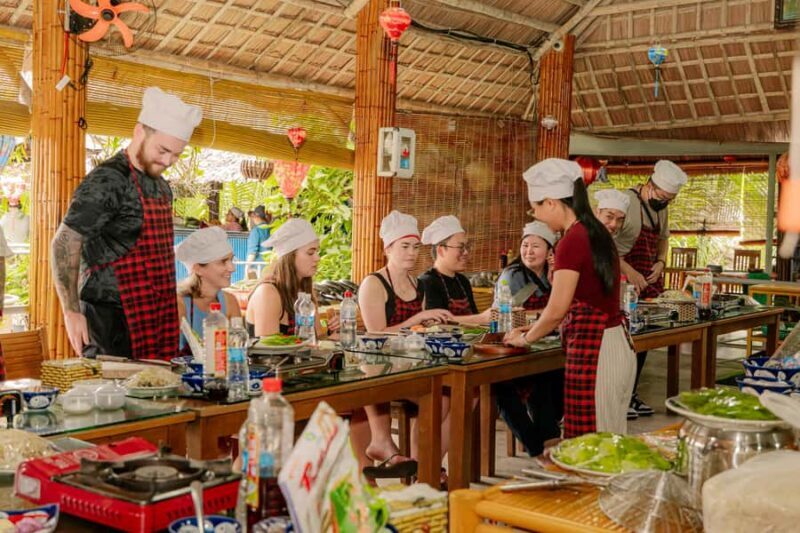 Hoi An: Local Market, Basket Boat Ride & Cooking Class Tour - FAQ