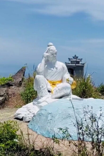 Hoi An: Marble & Monkey Mountains and Am Phu Cave Tour - Tour Experience