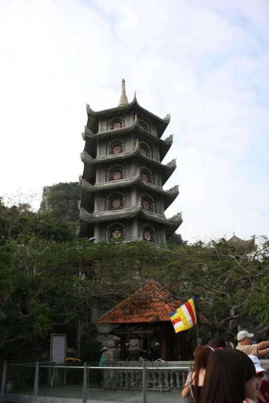 Hoi An: Marble Mountains, Am Phu Cave and Lady Buddha Tour - Practical Tips for Travelers