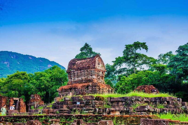 Hoi An: My Son Early Morning Tour With Banhmi and Coffee - Tour Highlights