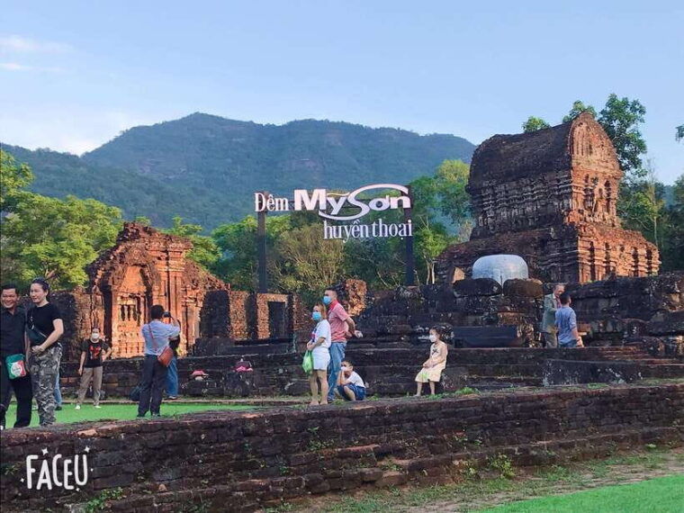 Hoi An: My Son Ruins; Bus-Boat-Cultural Show-Lunch-Guide - Tour Highlights
