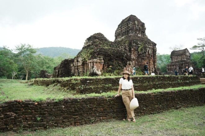 Hoi An: My Son Sanctuary Morning With Pro Photographer - Professional Photography Services