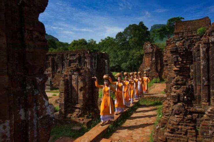 Hoi An: My Son Sanctuary Sunrise Tour Small Group - Itinerary and Highlights