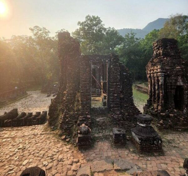 Hoi An: My Son Sanctuary With Thu Bon River Cruise & Lunch - Highlights of My Son Sanctuary