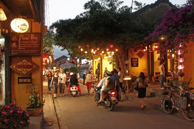 Hoi an Old Town Food Tour With Small Group at Night - Common Questions